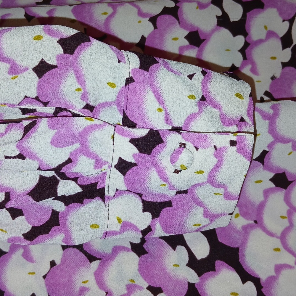 Ann Taylor Womens Printed Bow Long Sleeve & back slit/ button Blouse | Size: M - Picture 5 of 6